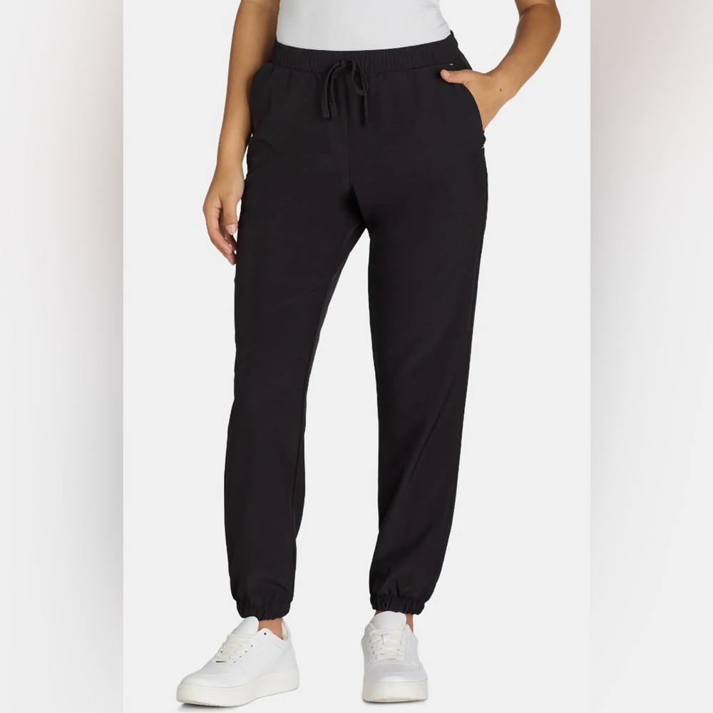 NWT Drawstring Women's Scrub Jogger Pants - Black